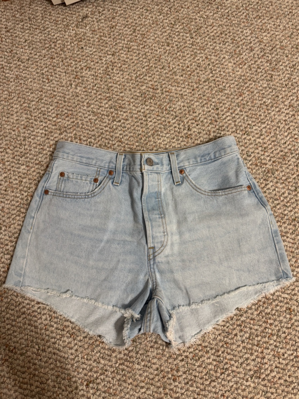Levi’s 501 Women’s Original Light Wash Denim Shorts - Size 29- Never worn